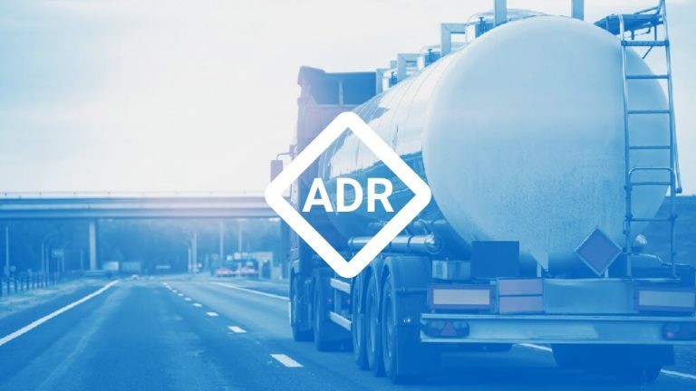 Guía completa sobre cómo legalizar una ADR tractora: requisitos y trámites legales